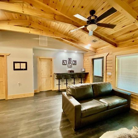Cabin At Chitt'S Creek Emory ภายนอก รูปภาพ