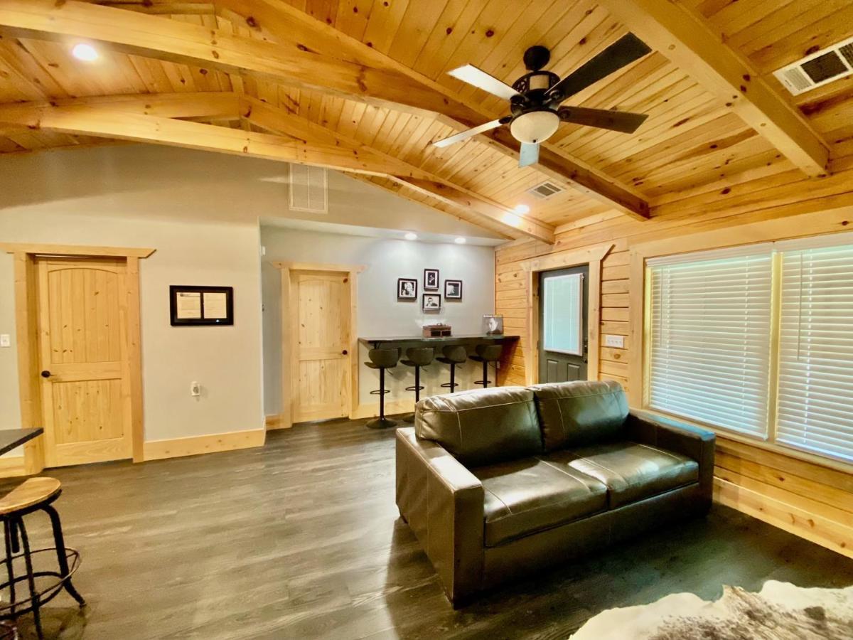 Cabin At Chitt'S Creek Emory ภายนอก รูปภาพ